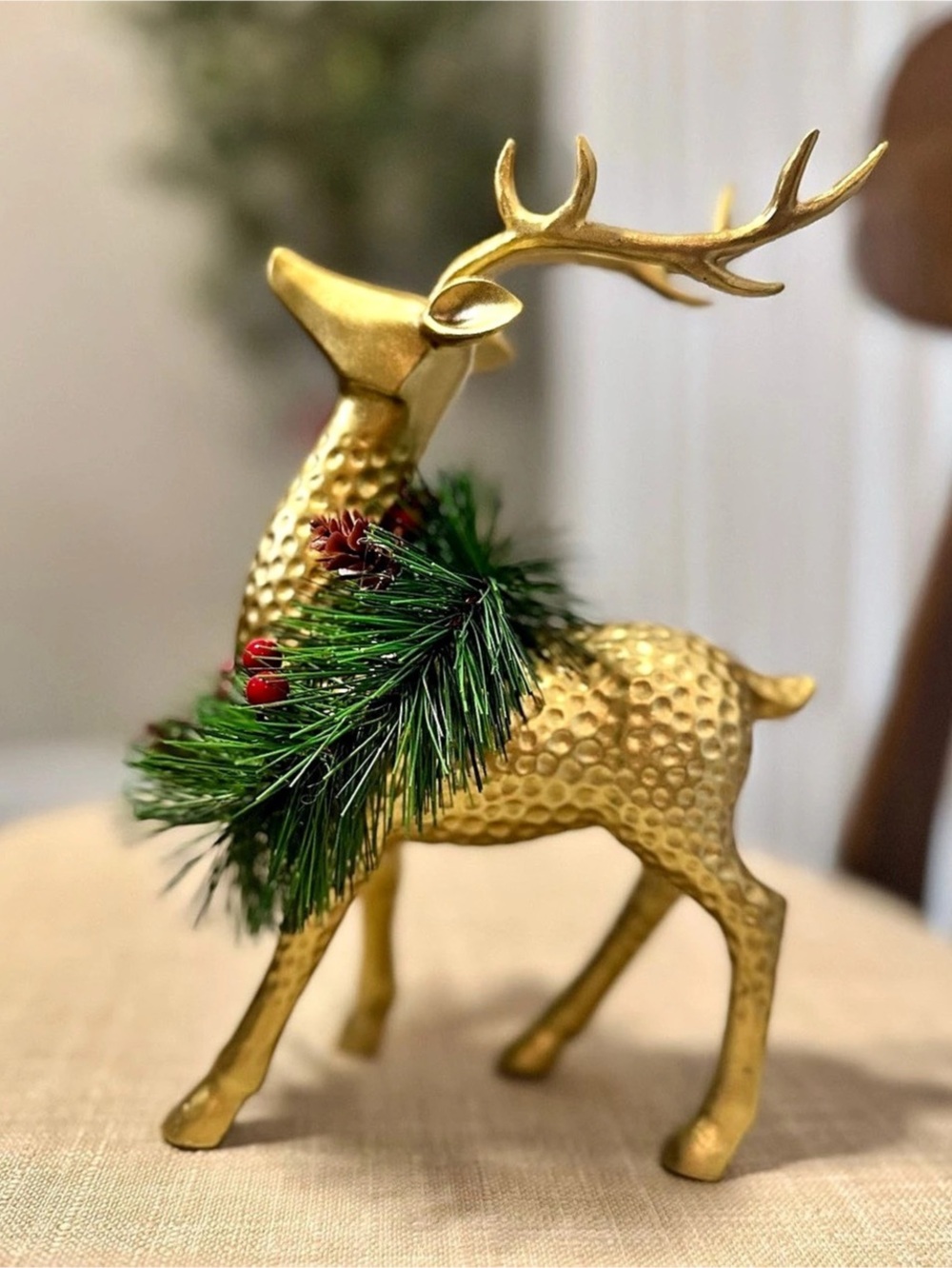 Reindeer Holiday Decor in Gold & Green